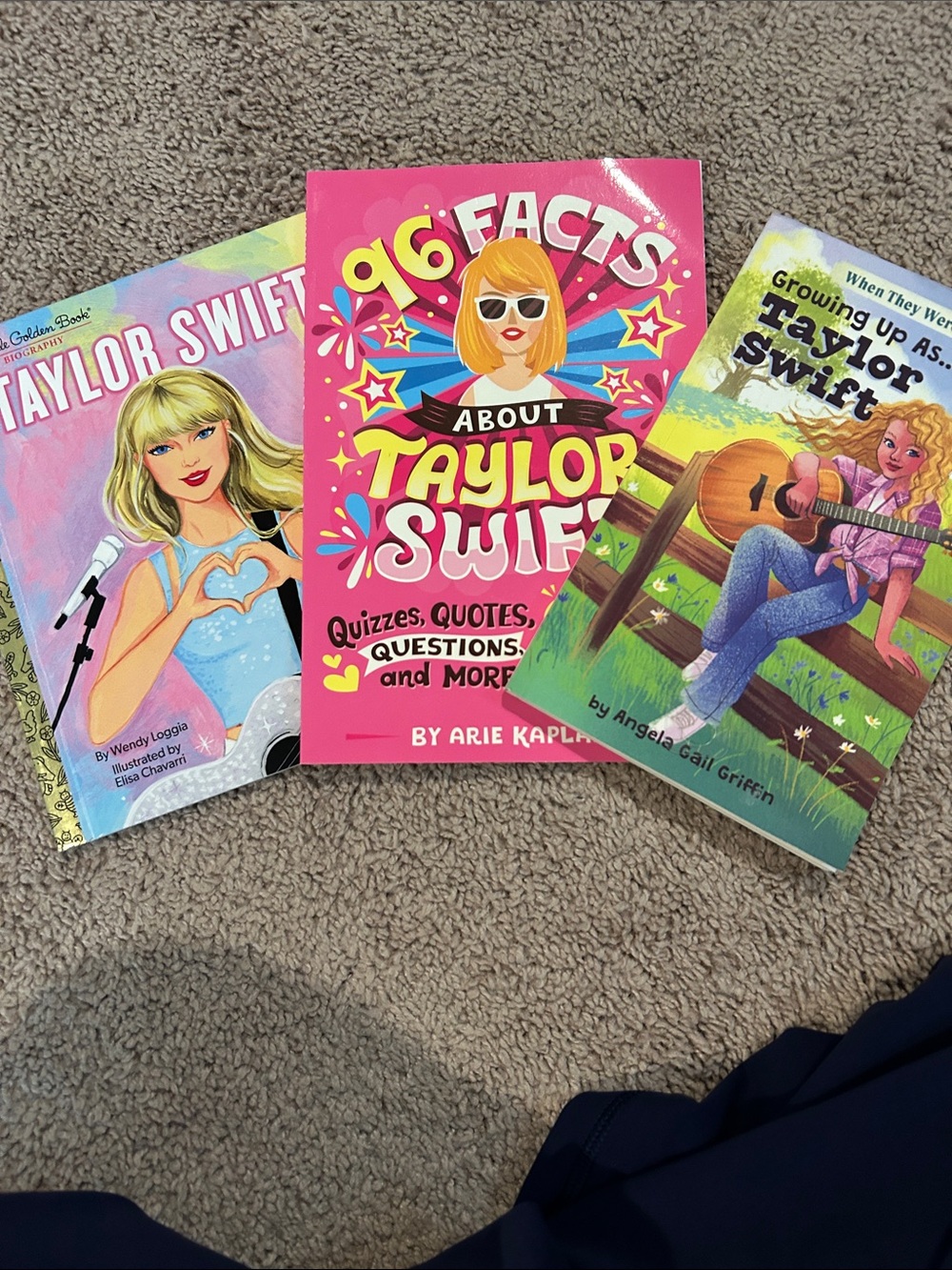 Taylor Swift pack of 3 books!